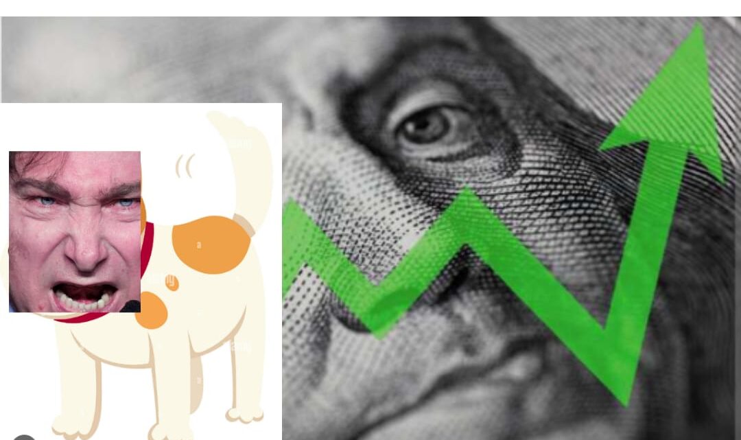 LADRA, TIENE CUATRO PATAS Y MUEVE LA COLA