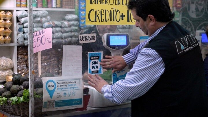 DEVOLUCIÓN DEL IVA PARA TRABAJADORES INFORMALES