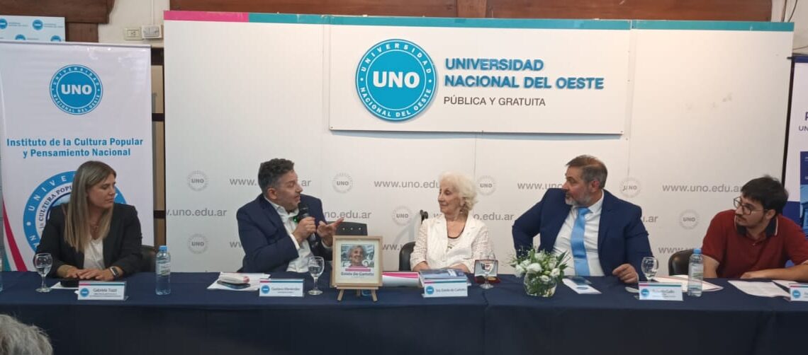 ESTELA DE CARLOTTO EN MERLO (DOCTORA HONORIS CAUSA)