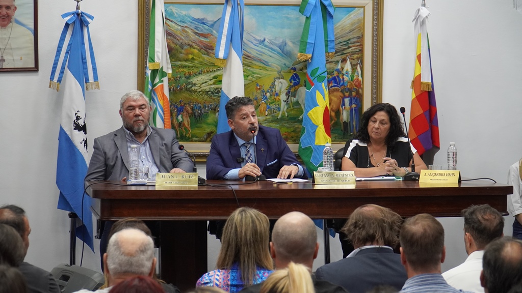 APERTURA DE SESIONES EN EL HCD DE MERLO