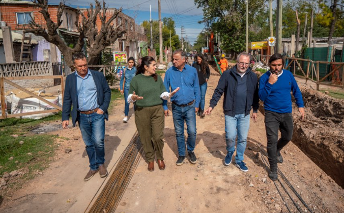 MORENO: FERNÁNDEZ Y SABATELLA RECORRIERON OBRAS HIDRÁULICAS EN BARRIO PARQUE