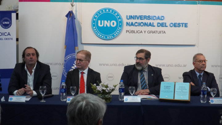 MERLO: LA UNO FIRMÓ IMPORTANTES CONVENIOS PARA SUS ESTUDIANTES