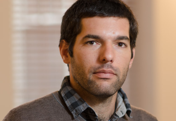 BENJAMÍN NAISHTAT SOBRE EL INCAA: “EL GOBIERNO NO LO PUEDE CERRAR FORMALMENTE, PERO LO QUE SÍ ESTÁ HACIENDO ES VACIARLO”