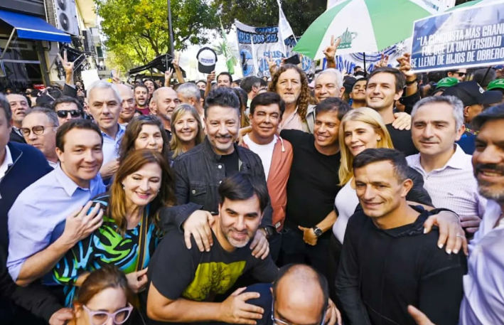 GUSTAVO MENÉNDEZ: “CREEMOS QUE LA EDUCACIÓN GENERA IGUALDAD DE OPORTUNIDADES, Y POR ESO LA DEFENDEMOS”