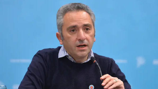 LARROQUE: “MILEI LE ESTÁ SACANDO UN BILLÓN DE PESOS A LA PROVINCIA DE MANERA ARBITRARIA”