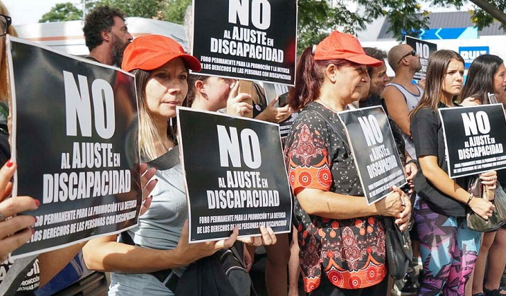 EL FORO DE DISCAPACIDAD CONTRA MILEI: RECHAZA EL PROYECTO PARA “DESREGULAR” LAS PRESTACIONES