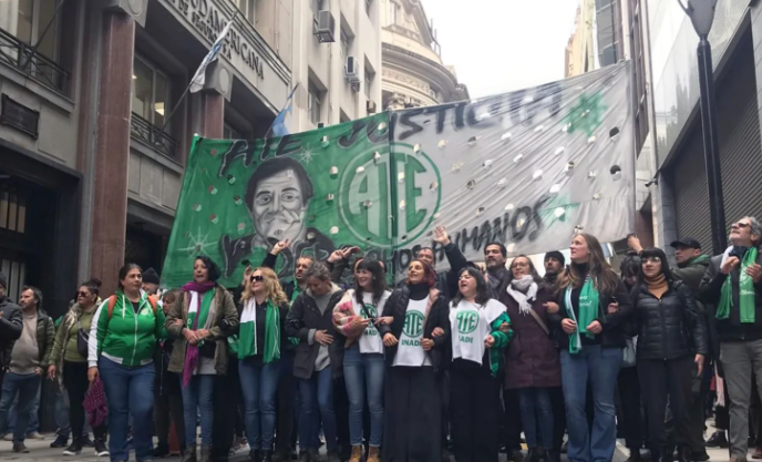 MOVILIZACIÓN EN EL CENTRO PORTEÑO POR LOS DESPEDIDOS EN EL INADI