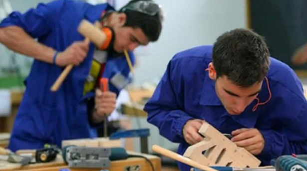 ENTRE DICIEMBRE Y MARZO, SE PERDIERON 95.000 PUESTOS DE TRABAJO REGISTRADO EN EL SECTOR PRIVADO