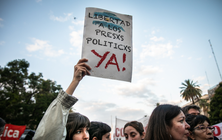 LEY BASES: QUIÉNES SON LAS CINCO PERSONAS QUE CONTINÚAN DETENIDAS Y DE QUÉ SE LAS ACUSA