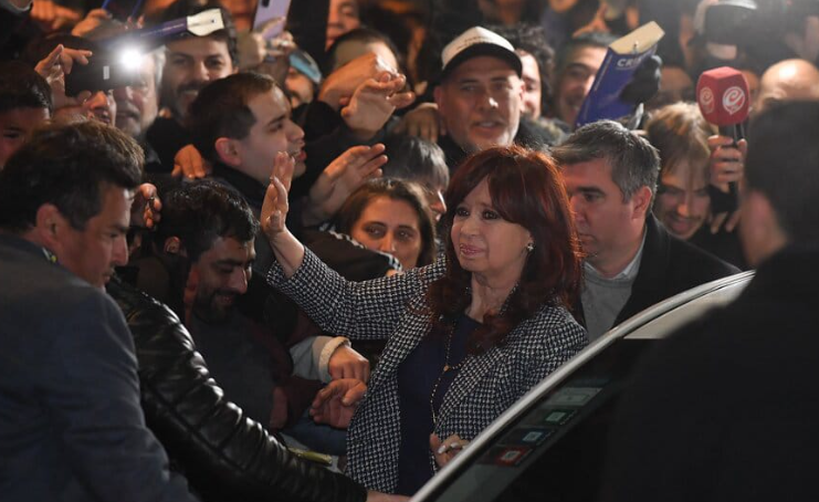 CRISTINA KIRCHNER TRAS EL INICIO DEL JUICIO POR EL ATENTADO: “MÁS CLARO ECHALE AGUA”