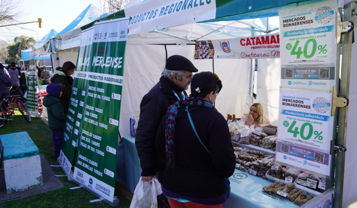 “MERCADO MERLENSE” LLEGÓ A PARQUE SAN MARTÍN