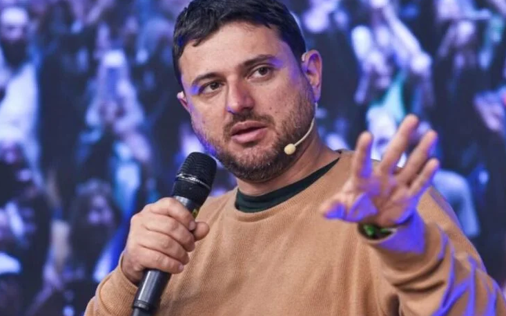 JUAN GRABOIS: “MILEI ES UN TOPO ANTIDEMOCRÁTICO QUE QUIERE DESTRUIR EL ESTADO POR DENTRO”