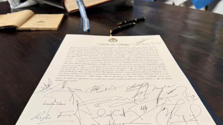 PACTO DE MAYO: ATE ASEGURÓ QUE “CON SU FIRMA LOS GOBERNADORES HIRIERON DE MUERTE AL FEDERALISMO”