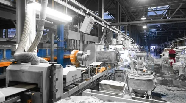 INFORME DE LA UIA: LA INDUSTRIA CAYÓ UN 14,3% INTERANUAL EN MAYO Y SE PIERDEN MÁS EMPLEOS