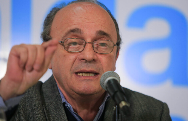 LEOPOLDO MOREAU: “QUIEREN TRANSFORMAR ARGENTINA EN UNA FACTORÍA, DONDE OTRO PAÍS O SECTORES PRIVADOS HACEN SUS NEGOCIOS”