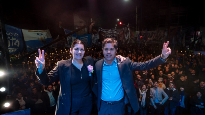 KICILLOF PARTICIPÓ DE LA MARCHA DE ANTORCHAS EN HOMENAJE A EVA PERÓN EN MORENO: “VAMOS A SEGUIR SU EJEMPLO”
