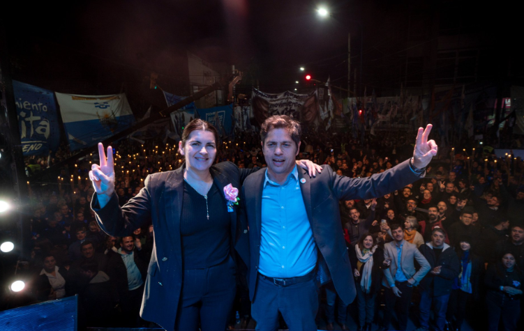KICILLOF PARTICIPÓ DE LA MARCHA DE ANTORCHAS EN HOMENAJE A EVA PERÓN EN MORENO: “VAMOS A SEGUIR SU EJEMPLO”