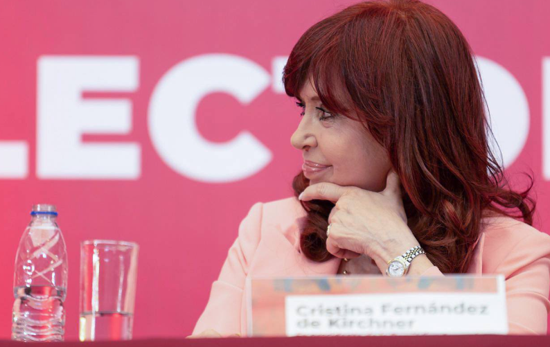 CRISTINA KIRCHNER: “PIDO POR EL LEGADO DE CHÁVEZ QUE SE PUBLIQUEN LAS ACTAS”
