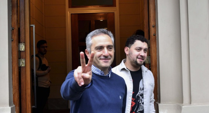 ANDRÉS LARROQUE REMARCÓ QUE “LA DOCTRINA PERONISTA NO PUEDE PAGAR LOS ERRORES” DE ALBERTO FERNÁNDEZ