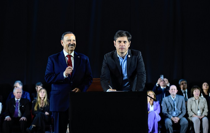 KICILLOF Y QUINTELA FIRMARON UN ACUERDO PARA FORTALECER LA COOPERACIÓN ENTRE LAS PROVINCIAS