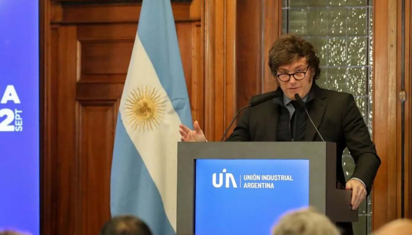 IMPIADOSO CON LA INDUSTRIA IMPIADOSO CON LA INDUSTRIA