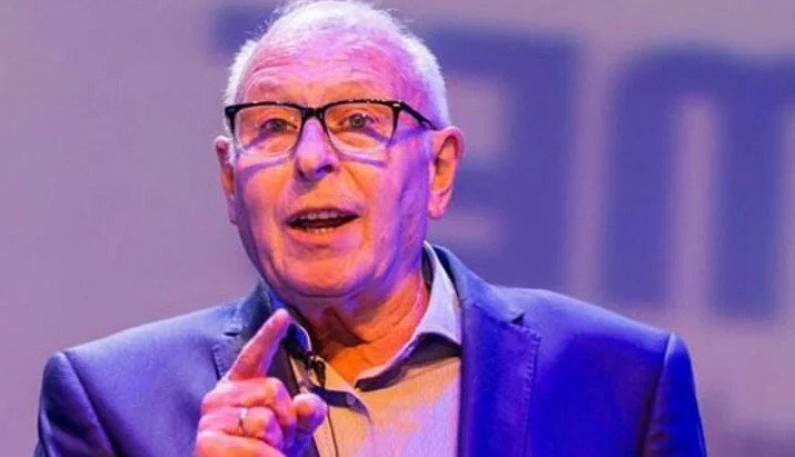 ROBERTO BACMAN: “EL PROTOCOLO BULLRICH LE ESTÁ HACIENDO MUCHO DAÑO A ESTE GOBIERNO” Y CAE LA IMAGEN DE MILEI