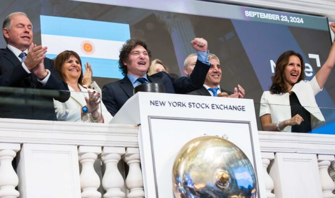 MILEI EN WALL STREET: “VAMOS A LIBERAR EL CEPO CUANDO LA TASA DE INFLACIÓN SEA CERO”