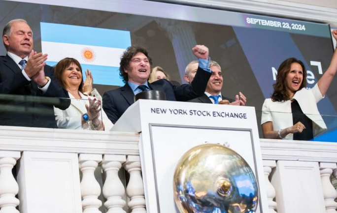 MILEI EN WALL STREET: “VAMOS A LIBERAR EL CEPO CUANDO LA TASA DE INFLACIÓN SEA CERO”