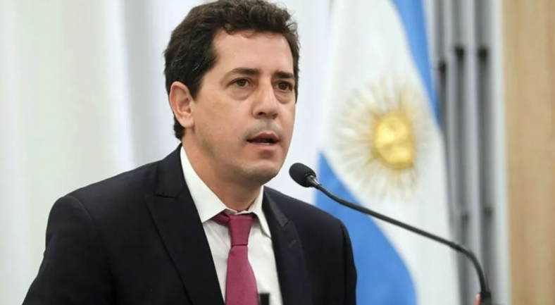 “WADO” DE PEDRO REAVIVÓ LA INTERNA ENTRE LA CÁMPORA Y KICILLOF