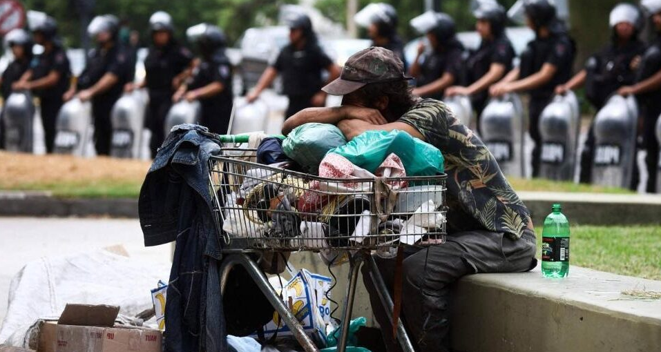 LOS POBRES MILEÍSTAS