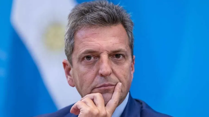 REAPARECIÓ MASSA Y LLAMÓ A “PROTEGER LA UNIVERSIDAD PÚBLICA”