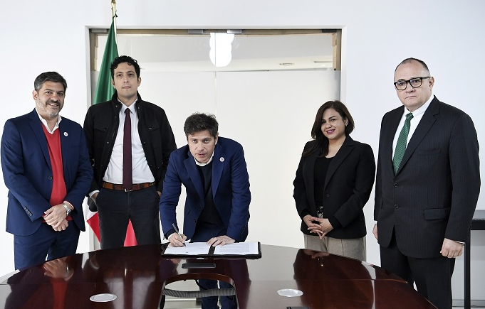 EN MÉXICO, KICILLOF FIRMÓ UN CONVENIO PARA PROMOVER LA COOPERACIÓN EN EL DESARROLLO DEL LITIO