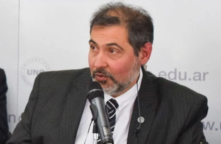 ROBERTO GALLO: “UNO DE CADA DOS ALUMNOS QUE TRANSITA POR LA UNIVERSIDAD PÚBLICA ESTÁ POR DEBAJO DE LA LÍNEA DE LA POBREZA”