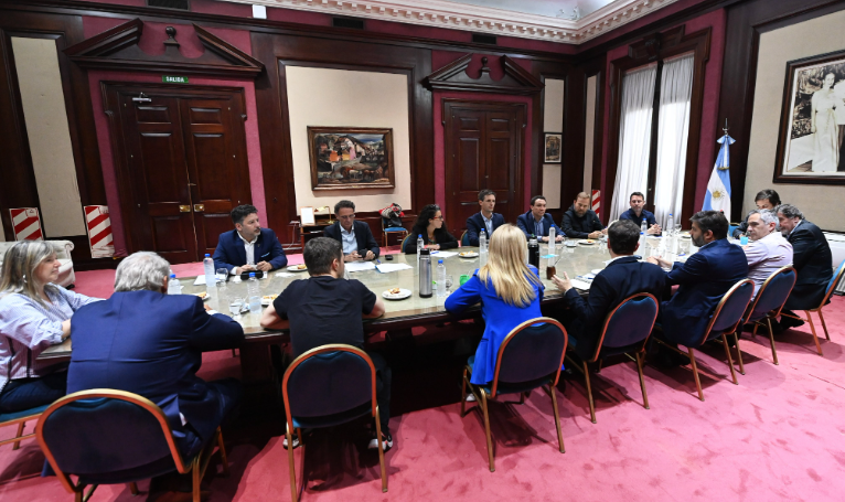 SE FIRMÓ EL CONVENIO DE CREACIÓN DEL CONSORCIO DE LA AUTOPISTA PRESIDENTE PERÓN