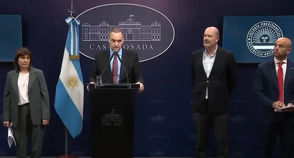 EL GOBIERNO ANUNCIÓ LA “DESREGULACIÓN” DEL SERVICIO DE RAMPAS EN LOS AEROPUERTOS