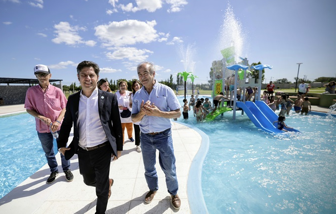 KICILLOF INAUGURÓ PISCINAS INFANTILES EN EL COMPLEJO TERMAL DE TAPALQUÉ