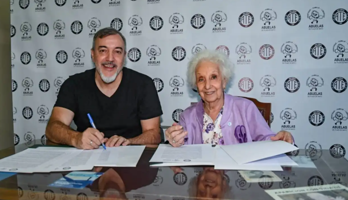 ATE Y ABUELAS DE PLAZA DE MAYO FIRMARON HISTÓRICO CONVENIO