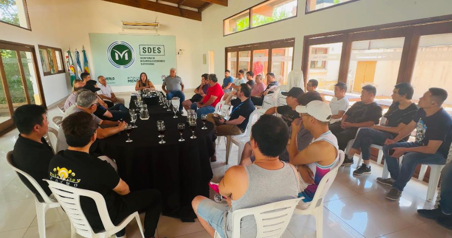 EL MUNICIPIO DE MERLO LANZÓ UNA CANASTA NAVIDEÑA A $4.900 HASTA EL 31 DE DICIEMBRE