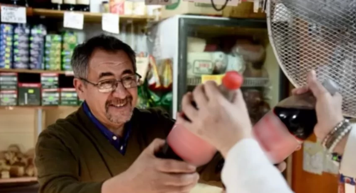 FERNANDO SAVORE: “EL HECHO DE QUE LA PRIMERA MARCA TENGA QUE COMPETIR CON LAS PYMES AYUDA A BAJAR EL PRECIO”
