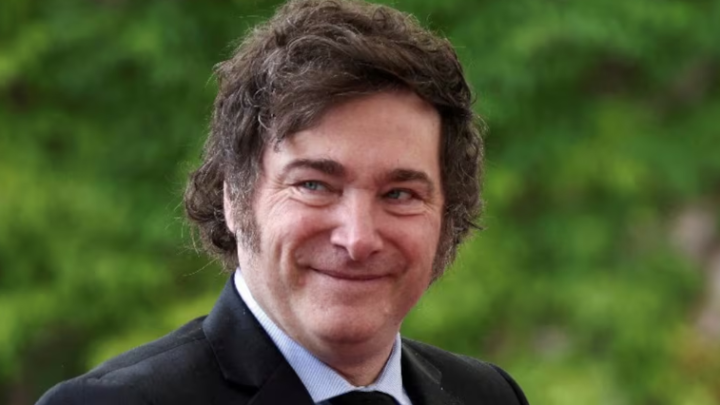 JAVIER MILEI: “BAJAMOS 20 PUNTOS LA POBREZA”