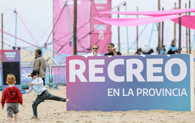 TURISMO: LA PROVINCIA INAUGURÓ PARADORES RECREO EN MIRAMAR Y VILLA GESELL