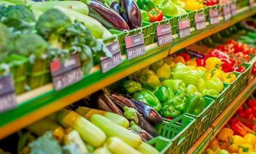 PRECIOS DE VERDURAS MÁS VENDIDAS EN EL MERCADO CENTRAL CAYERON CERCA DE 30% EN DICIEMBRE