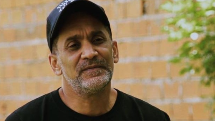EL “POLLO” DE OKUPAS SOBRE LOS INCENDIOS EN EL BOLSÓN: “LOS POLÍTICOS SON UNA BANDA DE DELINCUENTES”