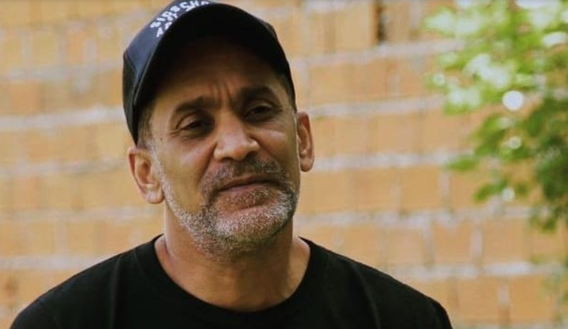 EL “POLLO” DE OKUPAS SOBRE LOS INCENDIOS EN EL BOLSÓN: “LOS POLÍTICOS SON UNA BANDA DE DELINCUENTES”