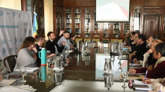 LA PROVINCIA OFERTÓ A REPRESENTANTES DOCENTES UN AUMENTO SALARIAL DE 9% EN DOS TRAMOS