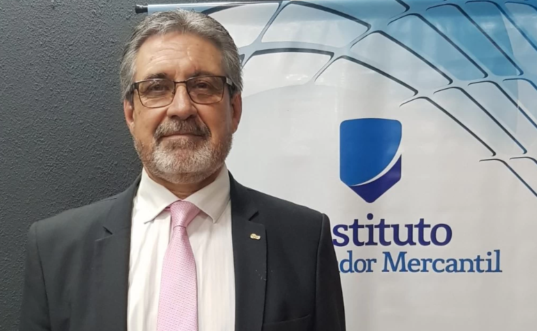 SALVADOR FEMENIA: “EL MODELO DEL GOBIERNO ES EL CAMINO, PERO HAY QUE BAJAR IMPUESTOS Y MEJORAR LA INFRAESTRUCTURA”