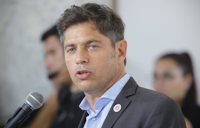 KICILLOF HABLÓ DEL CRIMEN DE KIM: LLAMÓ A MILEI A “TRABAJAR EN CONJUNTO CON SERIEDAD” Y “NO TODO VALE POR UN VOTO”