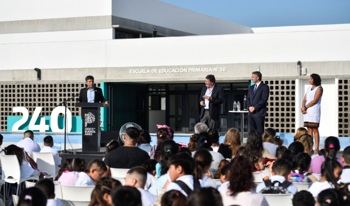 KICILLOF INAUGURÓ EL CICLO LECTIVO 2025: “VAMOS A HACER UN GRAN ESFUERZO PARA INAUGURAR 50 NUEVAS ESCUELAS”