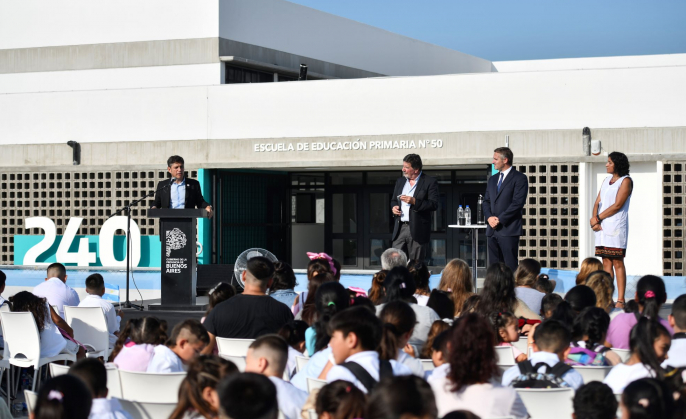 KICILLOF INAUGURÓ EL CICLO LECTIVO 2025: “VAMOS A HACER UN GRAN ESFUERZO PARA INAUGURAR 50 NUEVAS ESCUELAS”