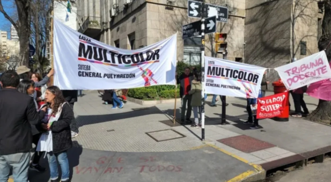 EL GOBIERNO BONAERENSE LES DESCONTARÁ EL SALARIO A LOS DOCENTES QUE VAYAN AL PARO